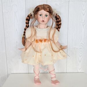 Geppeddo Porcelain Doll Kate Auburn  Hair Braided Red Hair Green Eyes Peach